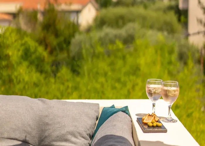 Le Nid D'amour Apartment *